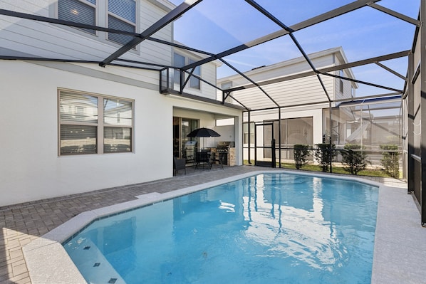 Delicious swimming pool