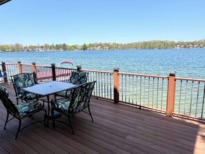 Deck to relax