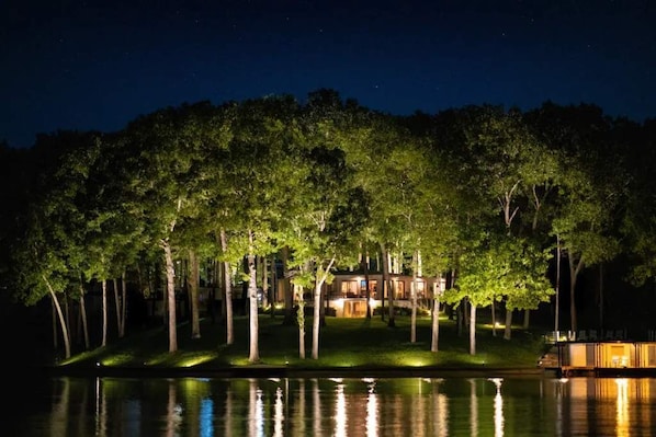 Best lot on the Lake!