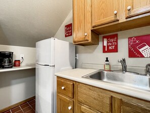 Fully furnished Kitchen with essentials 