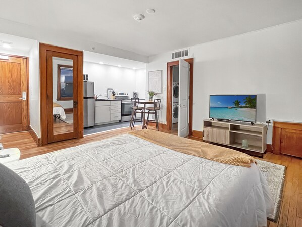 Beautiful Large Travel inspired studio ready for you to call it home.