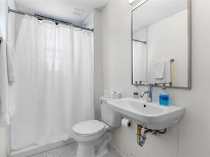 3/4 bath with shower