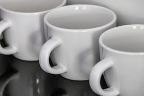 Essentials - Coffee Mugs