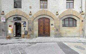 Building Exterior, Spring, Summer