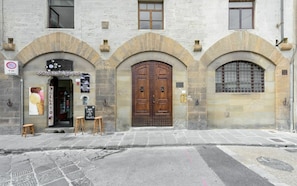 Building Exterior, Spring, Summer