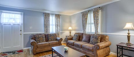 Baltimore Vacation Rental | 3BR | 1BA | 2,700 Sq Ft | Stairs Required for Access