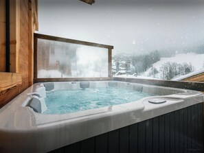 Jacuzzi