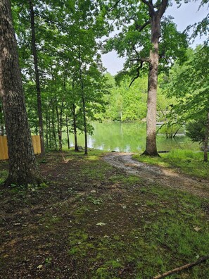 Lake access gentle slope to lake