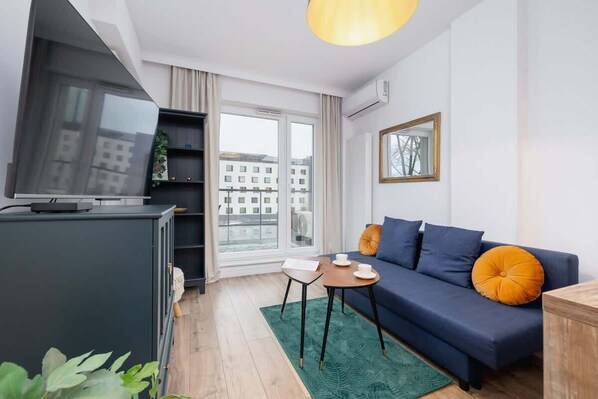 Living room with a kitchenette
