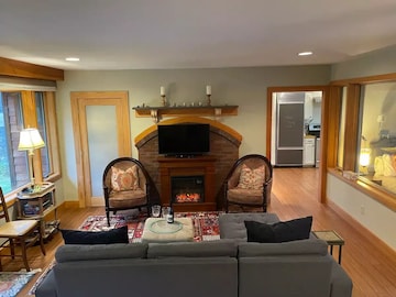 Lux Cottage on Private Pond