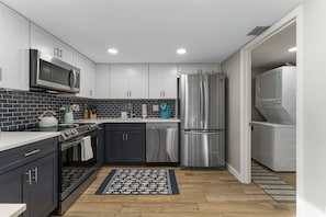 Fully applianced kitchen