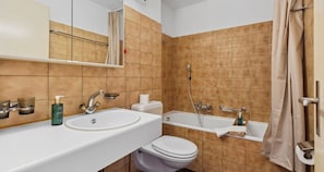 Cozy and functional bathroom for your convenience.