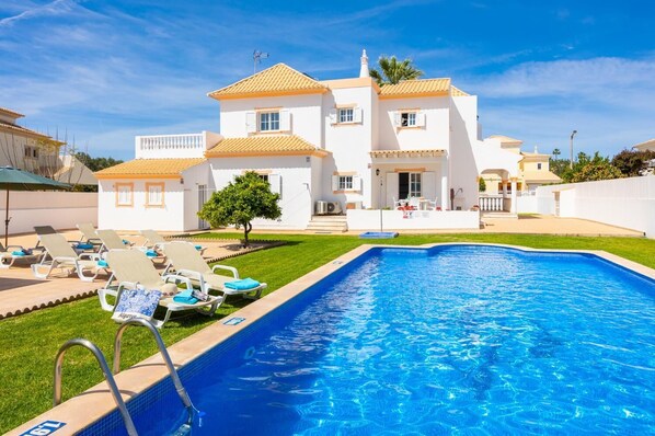 Beautiful villa with private pool and terrace