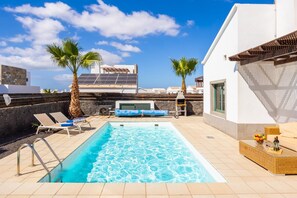 Private pool and terrace