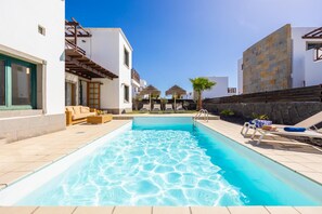 Private pool and terrace