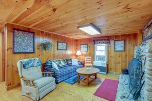 Living Room | Wood-Burning Fireplace | Window A/C Unit | Queen Sleeper Sofa