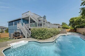 Rear Exterior of Kaleb's Sunset