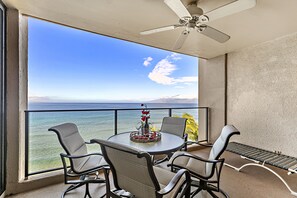 Breathtaking ocean view from your private lanai!