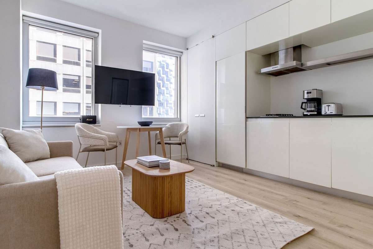 Delightful Midtown West 1BR w/ Gym & W/D, nr Bryant Park, by Blueground