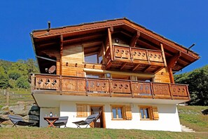 Holiday Home Exterior [summer]