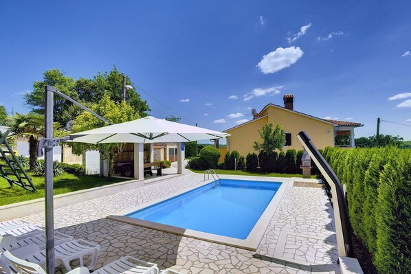 Holiday Home Swimming Pool