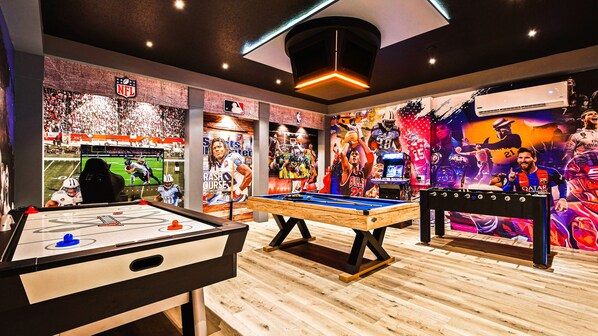Spielezimmer