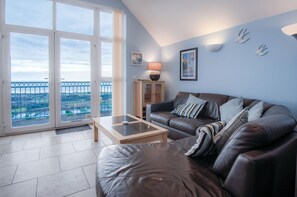 Ewyn Y Don - 2 Bedroom Apartment - Pendine (17437)