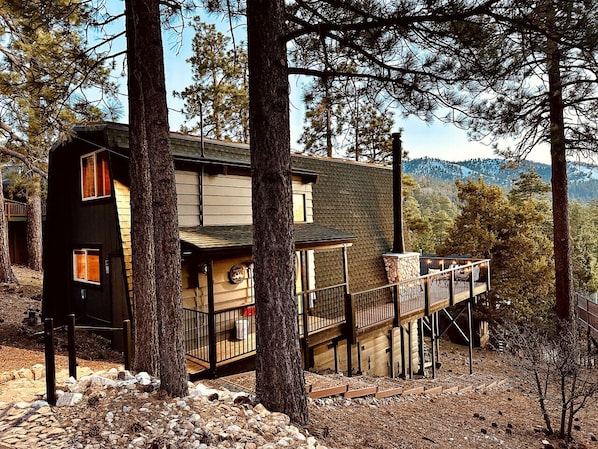 Nestled at 7,400 feet elevation above Big Bear with incredible ski slope and lake views.
