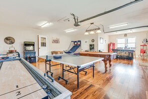 Game Room | 3-Story House | Central Heating & A/C | In-Unit Laundry