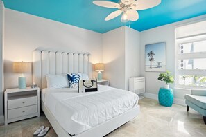 Modern Retreat: Second Bedroom With Queen Bed, Private Ensuite, 55” Streaming TV, and Wi-Fi”