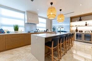 Open-concept kitchen, fully stocked for the chef in you