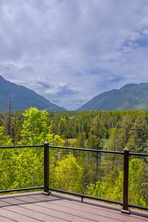 Mountain Byrd Retreat Back Deck (west patio)  access from dining slider door.  