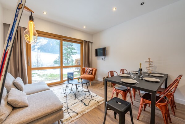 Living and dining room