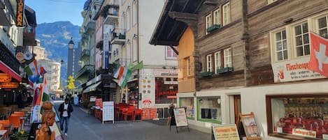 Traditionelles Interlaken Wohnhaus im Zentrum