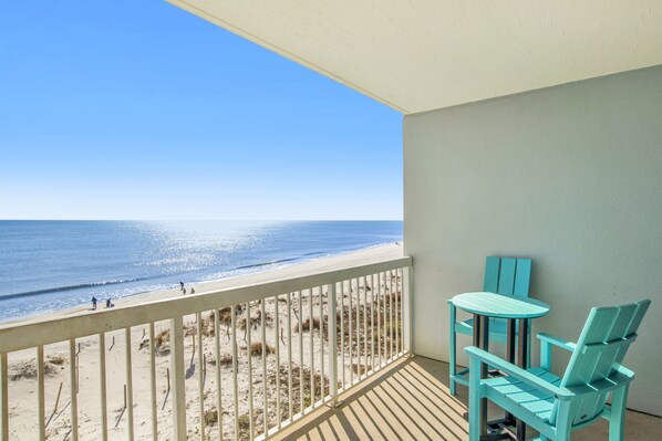 Private 3rd floor balcony with an amazing view!