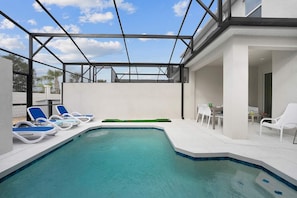 Private Pool & Patio