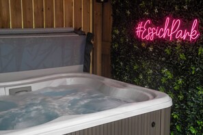 Private Hot Tub