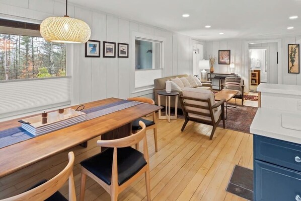Stylish four bedroom close to Main street Stowe (96)