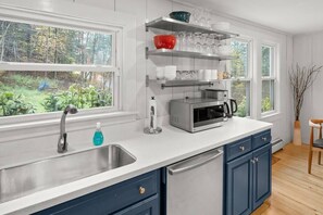 Stylish four bedroom close to Main street Stowe (99)