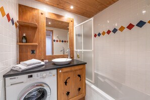 Bathroom with bathtub