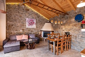 Living room 1