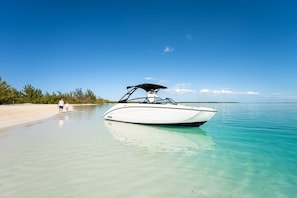Book our private boat charter