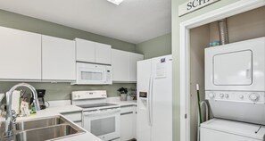 The Kitchen comes with Full Size Appliances and a Washer and Dryer.