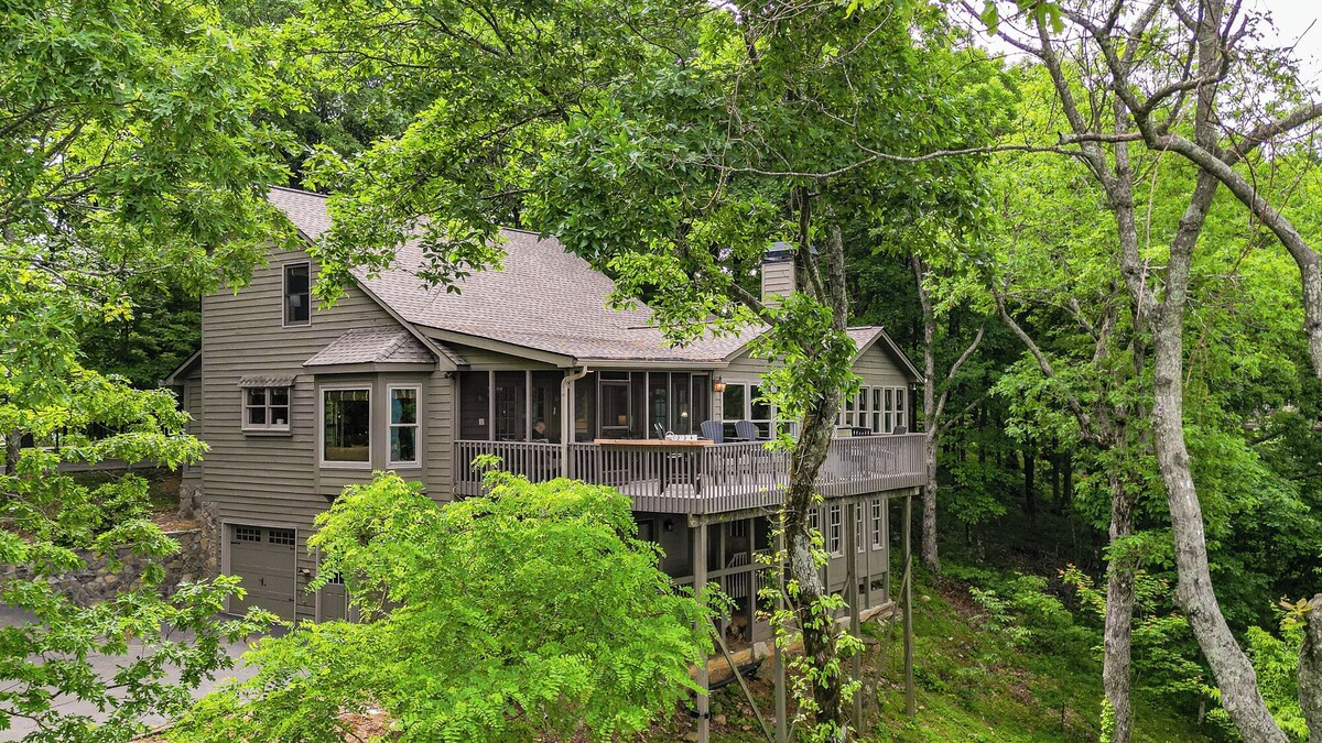AMAZING VIEWS! Long range Mountain & Forest with Cozy Comfort!
