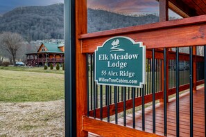 Elk Meadow Lodge