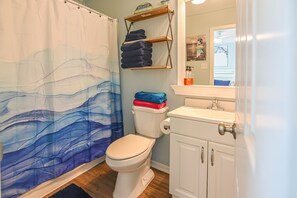 Bathroom with tub/shower combo