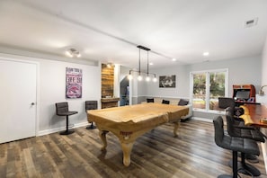 Spielezimmer