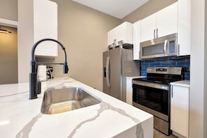 Fabulous contemporary white kitchen