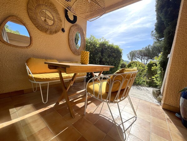 terrasse avec vue mer