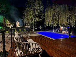 Pool waterfall